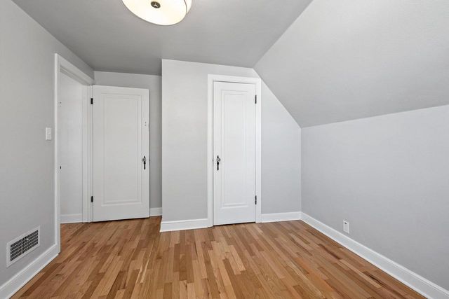 1120 N BADGER AVENUE, Appleton, WI 54914