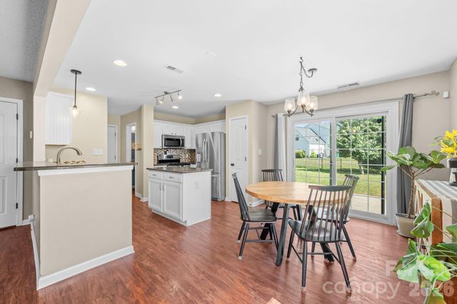 5550 Mt Mansfield Road, Charlotte, NC 28278