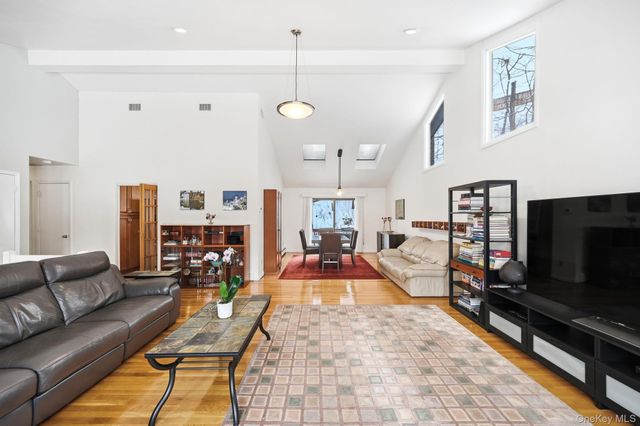 10 Pine Brook Road, Ossining, NY 10562