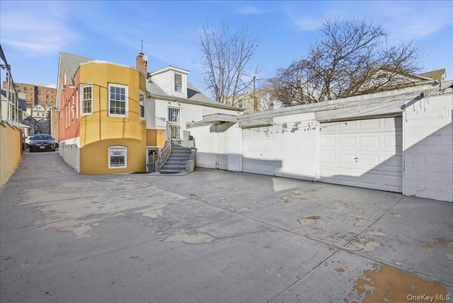 139-72 86th Road, Jamaica, NY 11435