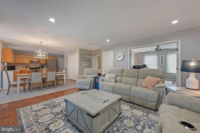 9 BIG POND DR, Milford, DE 19963