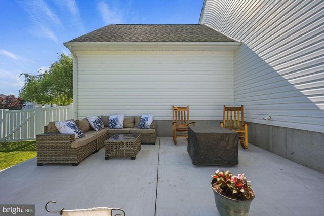 9 BIG POND DR, Milford, DE 19963