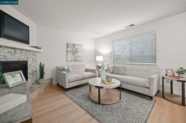 442 Westcliffe Pl., Walnut Creek, CA 94597