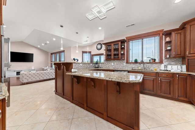1102 S Wheatland St, Spokane, WA 99022