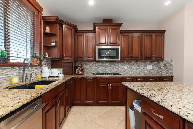 1102 S Wheatland St, Spokane, WA 99022