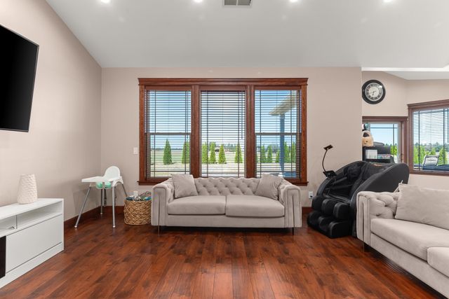 1102 S Wheatland St, Spokane, WA 99022