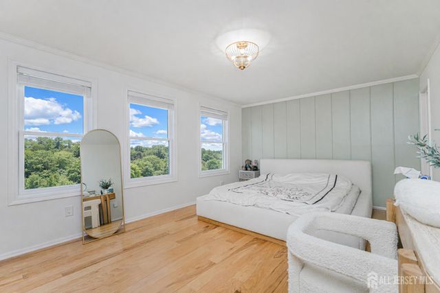 32 Rice Run, East Brunswick, NJ 08816