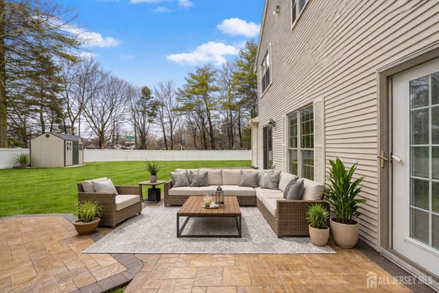 32 Rice Run, East Brunswick, NJ 08816