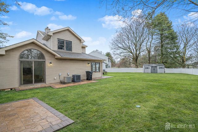 32 Rice Run, East Brunswick, NJ 08816