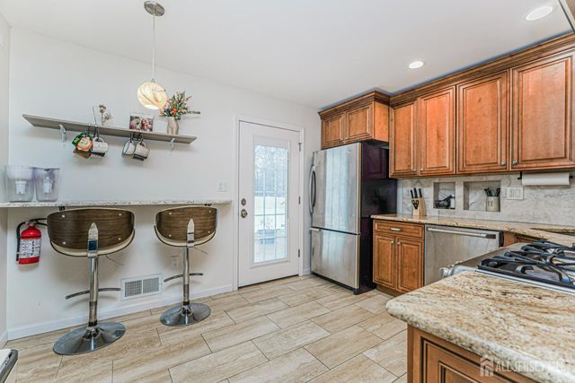 32 Rice Run, East Brunswick, NJ 08816