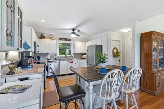 1925 Lakeview Summit Drive, Young Harris, GA 30582