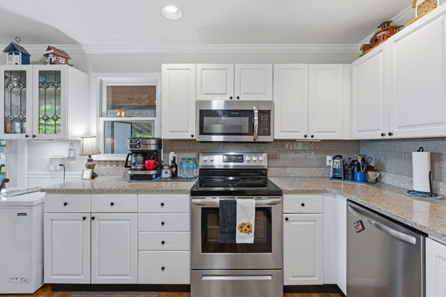 1925 Lakeview Summit Drive, Young Harris, GA 30582