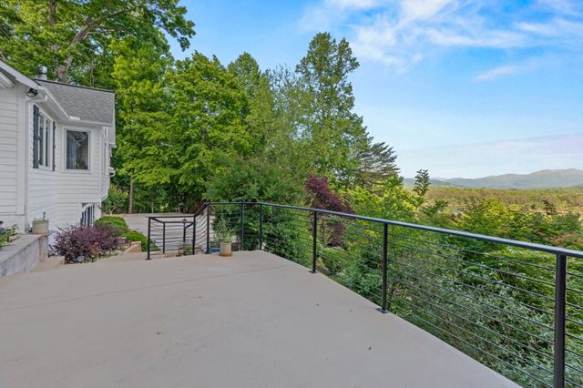 1925 Lakeview Summit Drive, Young Harris, GA 30582