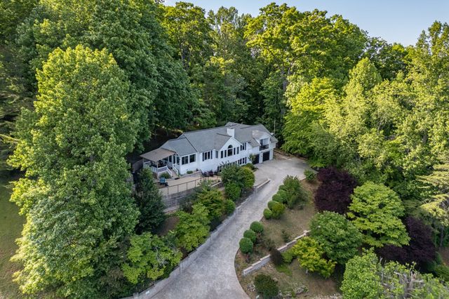 1925 Lakeview Summit Drive, Young Harris, GA 30582