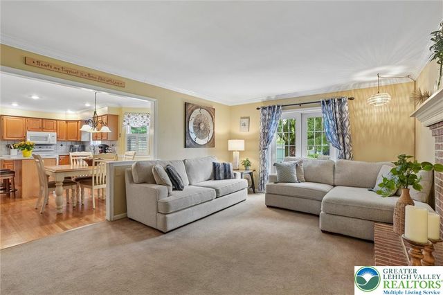 1738 Crownwood Street, Salisbury Twp, PA 18103