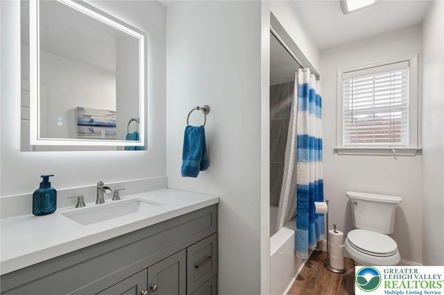1738 Crownwood Street, Salisbury Twp, PA 18103