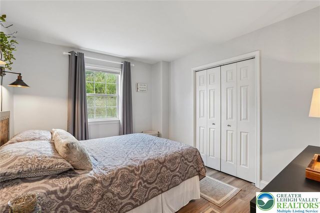 1738 Crownwood Street, Salisbury Twp, PA 18103