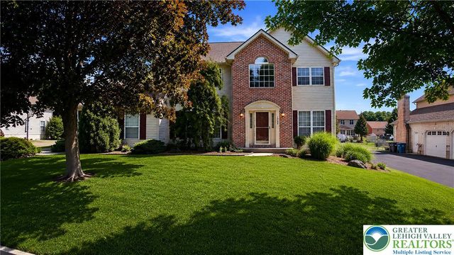 1738 Crownwood Street, Salisbury Twp, PA 18103
