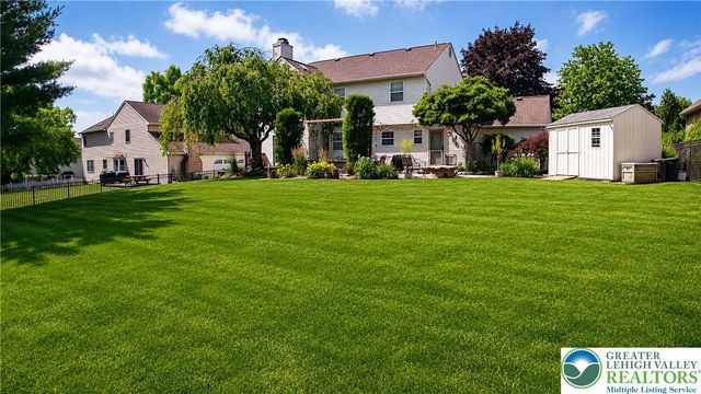 1738 Crownwood Street, Salisbury Twp, PA 18103