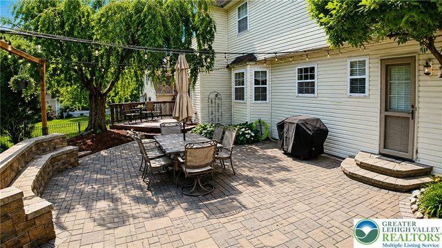 1738 Crownwood Street, Salisbury Twp, PA 18103