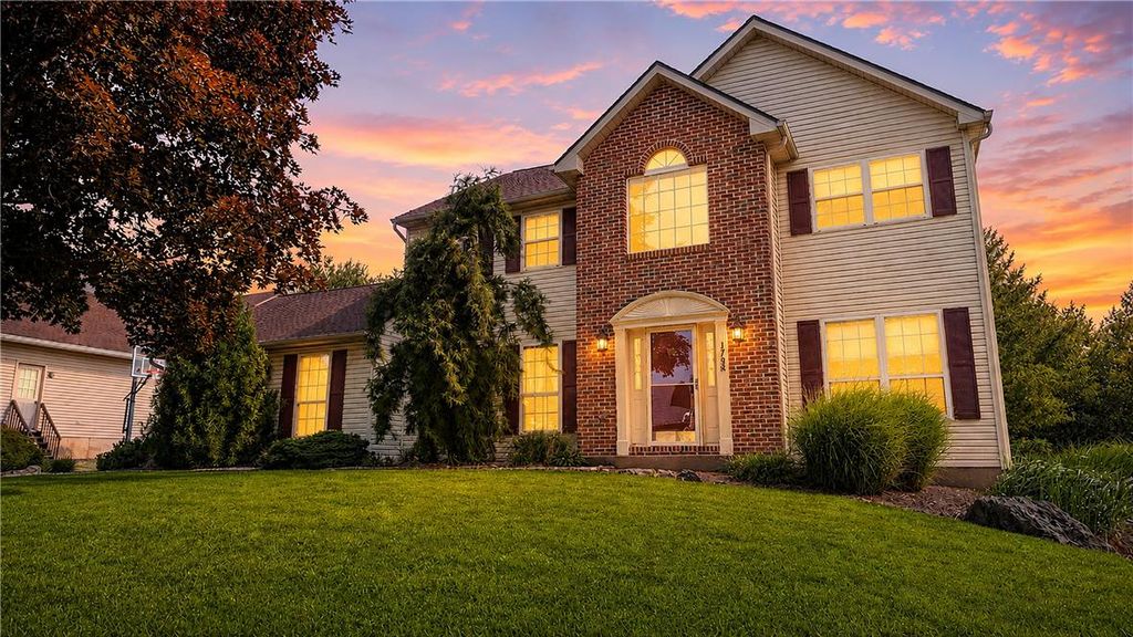 1738 Crownwood Street, Salisbury Twp, PA 18103