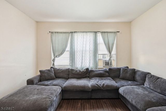 191 21St St, Irvington Twp., NJ 07111