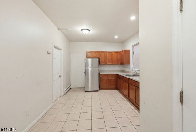 191 21St St, Irvington Twp., NJ 07111