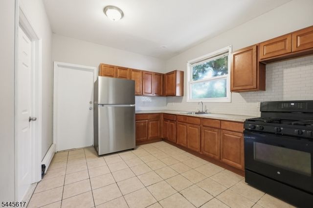 191 21St St, Irvington Twp., NJ 07111