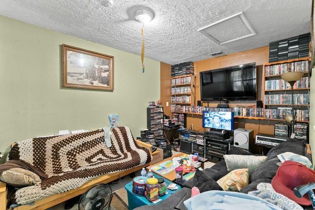 1211 POPPY AVENUE, Orlando, FL 32811