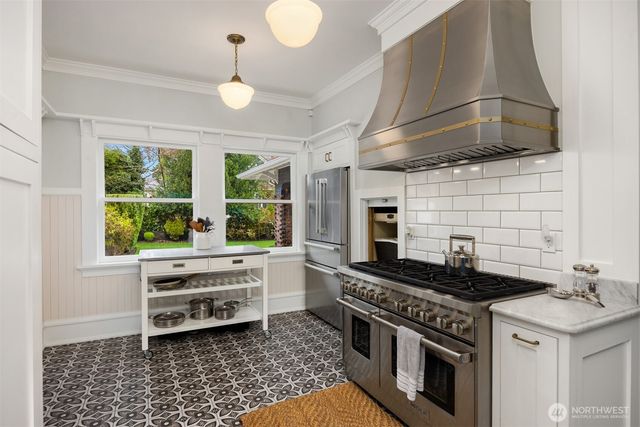 312 Avenue D, Snohomish, WA 98290