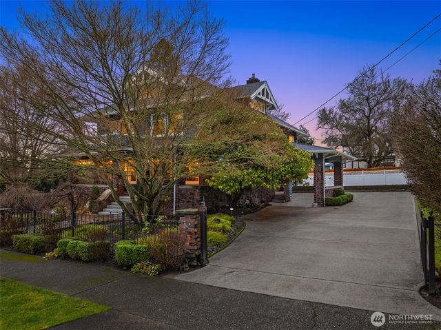 312 Avenue D, Snohomish, WA 98290