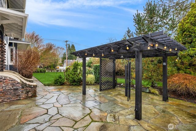 312 Avenue D, Snohomish, WA 98290