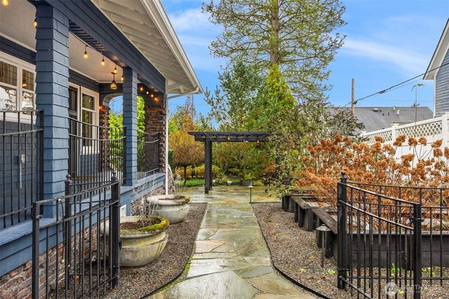 312 Avenue D, Snohomish, WA 98290