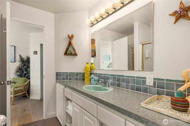 27865 Sandy Beach Lane NE, Kingston, WA 98346