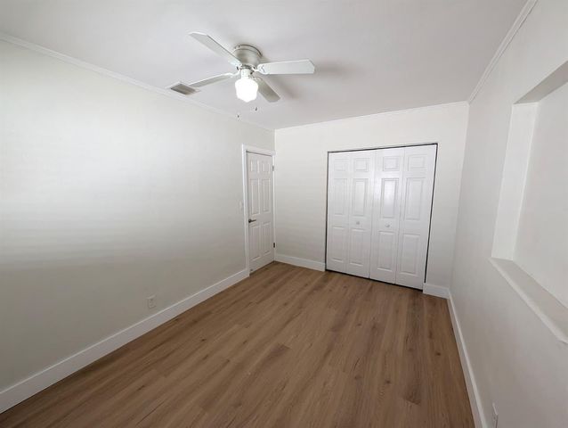 621 NE 56th Street, Oakland Park, FL 33334