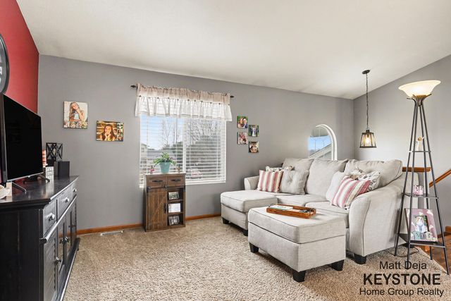 3567 Jacobs Corner Road NE, Rockford, MI 49341