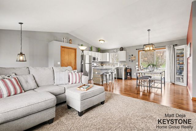 3567 Jacobs Corner Road NE, Rockford, MI 49341