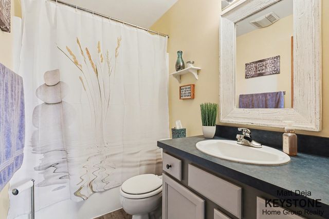 3567 Jacobs Corner Road NE, Rockford, MI 49341