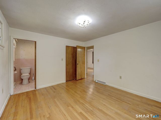 390 Ballfall Road, Middletown, CT 06457