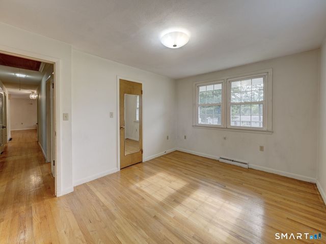 390 Ballfall Road, Middletown, CT 06457