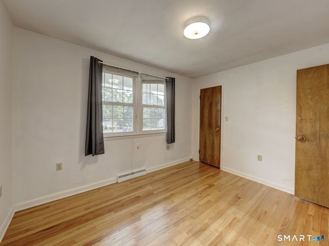 390 Ballfall Road, Middletown, CT 06457