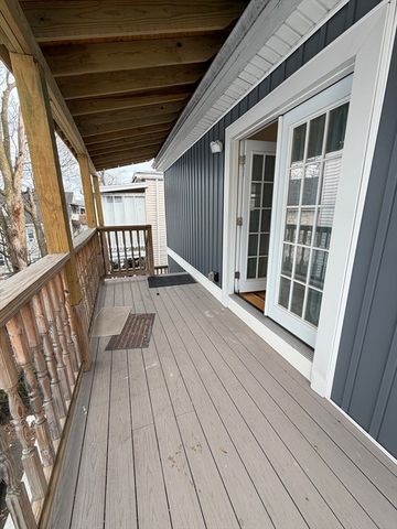 27 Lyon St 3, Boston, MA 02122