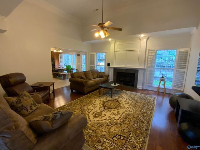 3014 Box Canyon Road, Huntsville, AL 35803