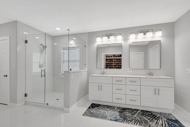 10355 Seagrape Way, Palm Beach Gardens, FL 33418
