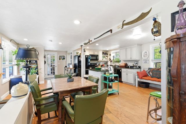 19 Ames Island Rd, Wareham, MA 02571
