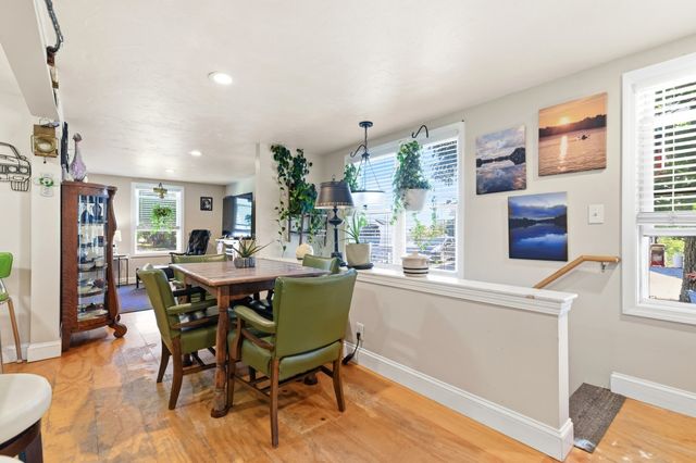 19 Ames Island Rd, Wareham, MA 02571