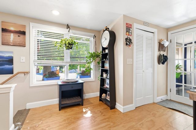 19 Ames Island Rd, Wareham, MA 02571