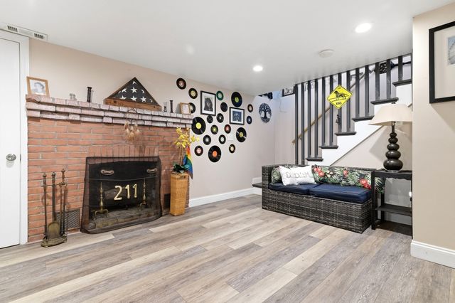 19 Ames Island Rd, Wareham, MA 02571