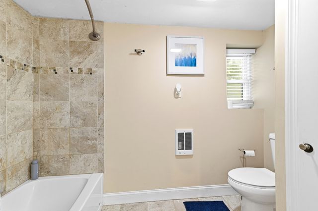 19 Ames Island Rd, Wareham, MA 02571