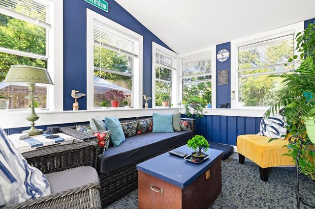 19 Ames Island Rd, Wareham, MA 02571